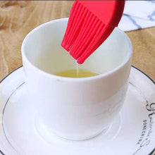 Spatula and Pastry Brush for Cake Decoration - Justgrabit Inc.
