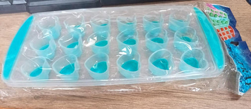 Easy Push - UP ice Tray, With Flexible Silicon Bottom, Heart Shape 18 Cube Trays - justgrabit.in | Just Grab It