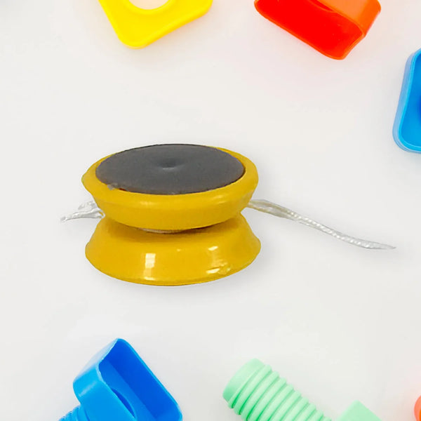 Small yoyo toy with string, rotating yoyo toy, brain exerciser for kids - Justgrabit Inc.