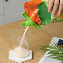 Food Storage Sealing Clip Solid Color Seal Pour Bag Clip Snack Bag Clip Food Bag Sealing Clip Sealing Clamp with Cap Kitchen Chip Bag Clips (1 Pc) - Justgrabit Inc.