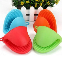 Silicone Heat Resistant Cooking Potholder for Kitchen Cooking & Baking - Justgrabit Inc.