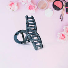 Plastic Hair Clamp Grip, Simple Matte Hair Barrette Clamp (1 Pc) - Justgrabit Inc.