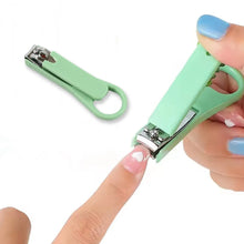 Nail Clippers Adult Nail Clippers Plastic/Hardware Green Nail Clippers - Justgrabit Inc.