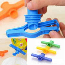 4 Pc Food Sealing Clip used in all kinds of places including household and official, especially for sealing packed food and stuff. - Justgrabit Inc.