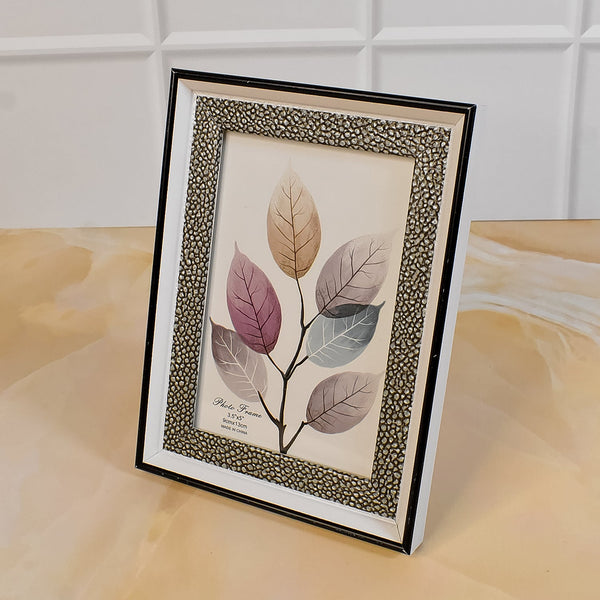 Modern Plastic Picture Frame Photo Holder (1 Pc / Mix Color & Design / 15×12 Cm) - justgrabit.in | Just Grab It