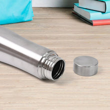 Stainless Steel Double Wall Vacuum - Insulated Drink Water Bottle (1000 ML) - Justgrabit Inc.