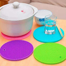 Silicon Hot Pot Mat Set - 4 - Piece Heat - Resistant Trivets for Protecting Surfaces - Justgrabit Inc.