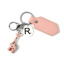 Charming Giraffe Keychain – A Touch of Whimsy for Your Everyday Essentials (1 Pc) - Justgrabit Inc.
