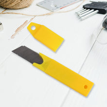 Heavy Duty Working Cutter Knife replacement blade, 2 Screwdriver Hand Tool (4 Pc Set) - justgrabit.in | Just Grab It