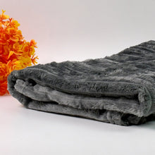 Pet Soft Cat Dog Blanket / Towel (110×70 Cm / 1 Pc / Mix Color & Design) - justgrabit.in | Just Grab It