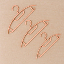 Ganesh Set of 6 Durable Plastic Cloth Hangers - Justgrabit Inc.