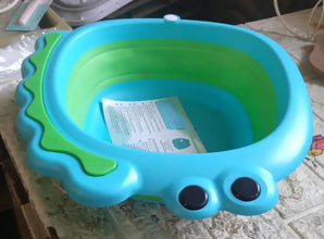 Frog Shape Foldable Baby Wash Basin, Space - Saving Lightweight Face Washing Tub (33×31cm / 1 Pc) - Justgrabit Inc.