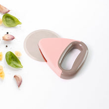 HomeChef Ergonomic Pizza Cutter with Stainless Steel Rotating Blade (1 Pc) - justgrabit.in | Just Grab It
