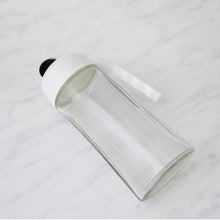 Kitchen Glass Oil Bottle Dispenser Automatic Opening Bottles 630 ML - justgrabit.in | Just Grab It