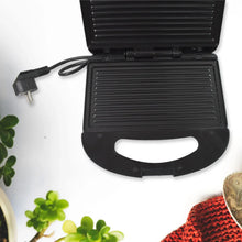 Sandwich Maker Makes Sandwich Non - Stick Plates| Easy to Use with Indicator Lights Sandwich toaster - Justgrabit Inc.