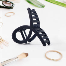 Plastic Hair Clamp Grip, Simple Matte Hair Barrette Clamp (12 Pc / Mix Design) - justgrabit.in | Just Grab It