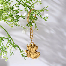 Golden Ganesh Leaf Design Keychain (1 Pc) - justgrabit.in | Just Grab It