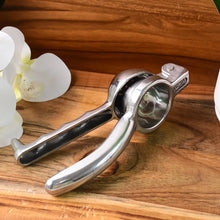 Supermom Aluminum Lemon Squeezer (1 Pc) - Justgrabit Inc.