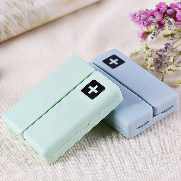 Magnetic Pill Organizer, 7 Compartments Portable Pill Case (1 Pc) - justgrabit.in | Just Grab It