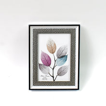 Modern Plastic Picture Frame Photo Holder (1 Pc / Mix Color & Design / 15×12 Cm) - justgrabit.in | Just Grab It