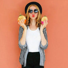 Silicone Burger Holder Snack Holder Reusable Burger Holder - justgrabit.in | Just Grab It