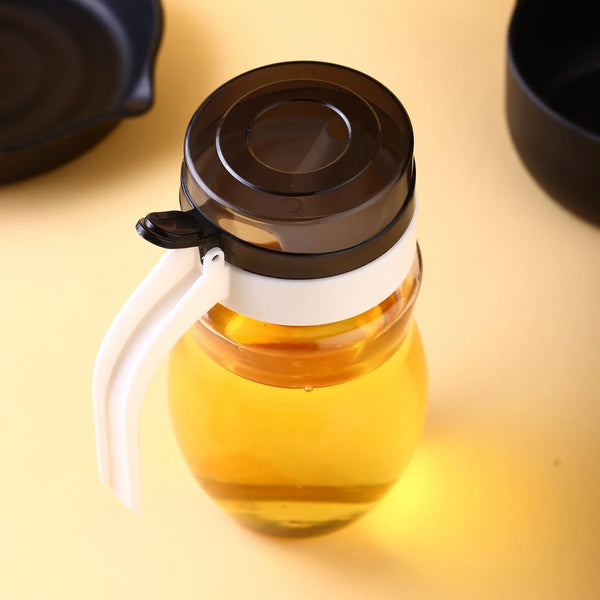 Oil Dispenser Plastic with small nozzle 650ml - Justgrabit Inc.