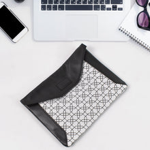 Multipurpose Pouch With Magnetic Lock(1 Pc / 19×14 Cm) - justgrabit.in | Just Grab It