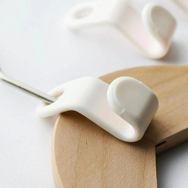 Plastic Clothes Hanger with Non - Slip Pad - Justgrabit Inc.