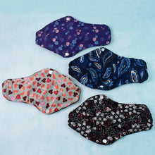 Reusable Cloth Sanitary Pads for Women (4 Pc / Set) - Justgrabit Inc.