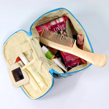 PORTABLE MAKEUP BAG WIDELY USED BY WOMEN’S FOR STORING THEIR MAKEUP EQUIPMENT’S AND ALL WHILE TRAVELLING AND MOVING. - Justgrabit Inc.
