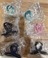 Plastic Hair Clamp Grip, Simple Matte Hair Barrette Clamp (12 Pc / Mix Design) - justgrabit.in | Just Grab It