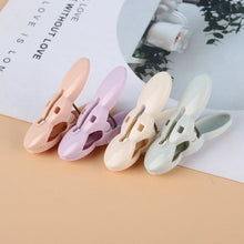 Clothes Drying Rope with Multipurpose Cloth Clips (1 Set) - justgrabit.in | Just Grab It