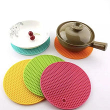 Silicone Trivet for Hot Dish and Pot, Silicone Hot Pads ( 1 pcs ) - Justgrabit Inc.