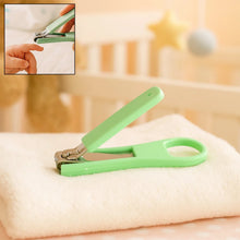 Nail Clippers Adult Nail Clippers Plastic/Hardware Green Nail Clippers - Justgrabit Inc.