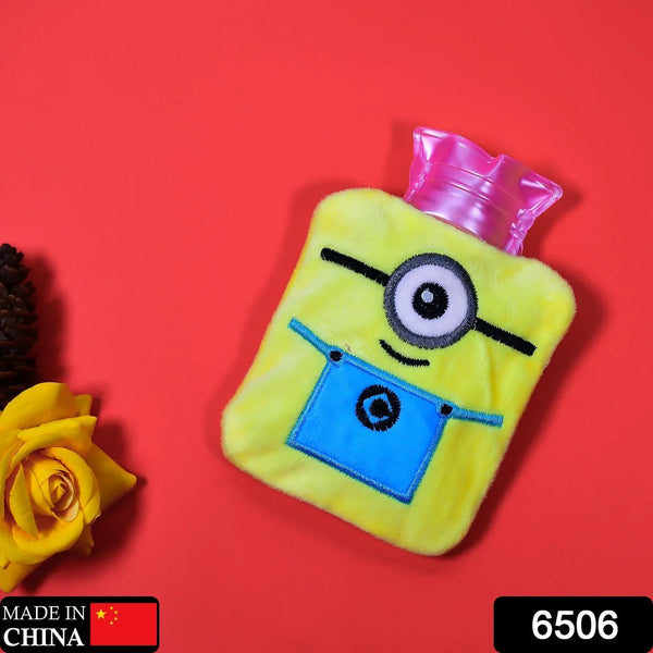 Minions Small Hot Water Bag – Pain Relief for Neck, Shoulder, Hands & Feet (1 Pc) - Justgrabit Inc.