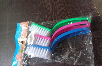 Multi - Purpose Kitchen Cleaning Brushes - Fish Cleaning Vegetable Cleaning Tool Cleaner Utensils Fruit Cleaning 3 Piece - justgrabit.in | Just Grab It
