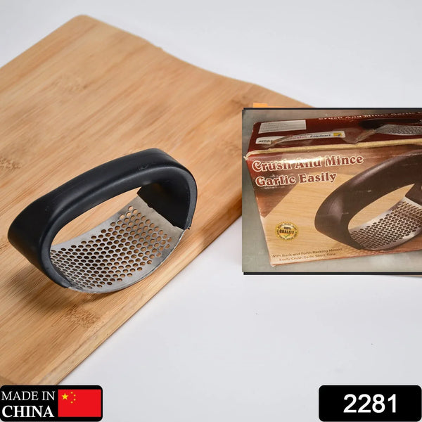 Stainless Steel Garlic Presser / Crusher (Multicolor) - Justgrabit Inc.