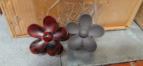 Elegant Plastic Flower Hair Clip (1 Pc / Mix Color) - justgrabit.in | Just Grab It