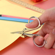 Folding Scissor 3.5inch used in crafting and cutting purposes for children’s and adults. - Justgrabit Inc.