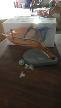 Plastic Leaf Shape Soap Box, Soap Holder (1 Pc / With Color Box) - Justgrabit Inc.