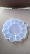 Round Compartment Plastic Storage Box (1 Pc) - Justgrabit Inc.