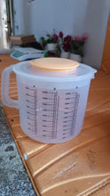 Plastic Baking Measuring Cup 2.5L Measurement with Scale Kitchen Pouring Cup - Justgrabit Inc.