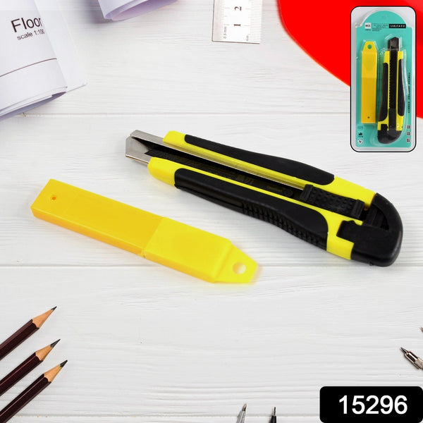 Cutter Knife Set 1 Replacement Blades, Cutter Knife Advanced Tool (1 Pc / Mix Color) - justgrabit.in | Just Grab It