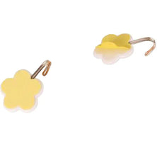 Plastic Self - Adhesive Flower Shape Hooks (Pack of 5) - Justgrabit Inc.