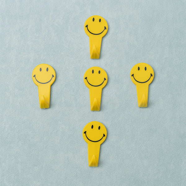 5 PC ADHESIVE HOOK FOR HOLDING STUFFS,KEY AND OTHER ITEMS - Justgrabit Inc.