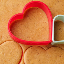 Cookie Cutter with Shape Heart Round Star and Flower (4 Pack) - Justgrabit Inc.