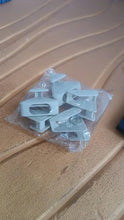 Multi - Functional Plastic Triangle Hanger Connector Hooks 5 Pcs Set - Justgrabit Inc.