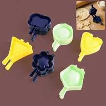 1 Pc Assorted Shape Plastic Snack Mould (Mix Design / 1 Pc) - justgrabit.in | Just Grab It
