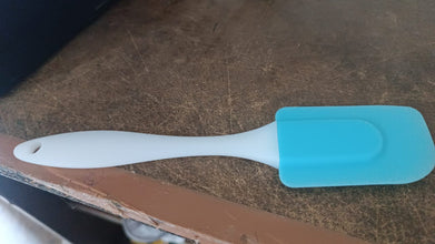 Silicone Cooking Spatula for Baking (1 Pc / 18 Cm / Mix Color) - justgrabit.in | Just Grab It