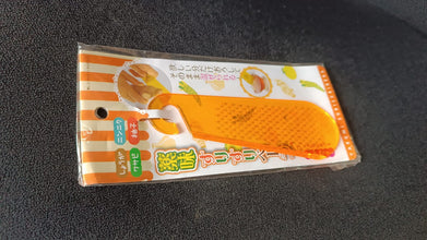 Multipurpose Garlic and Ginger Grater Peeler Tool with Hanging Hook – 1 Pc - justgrabit.in | Just Grab It